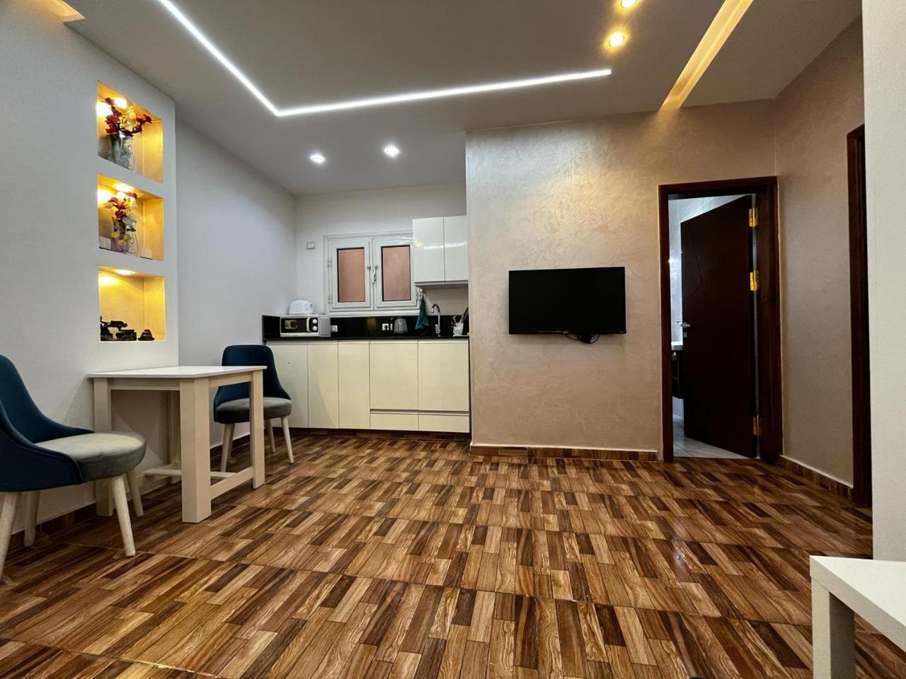 Sadam Luxury דירה